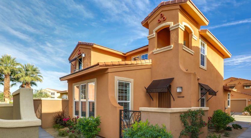 Photo of Peach on Rosewood