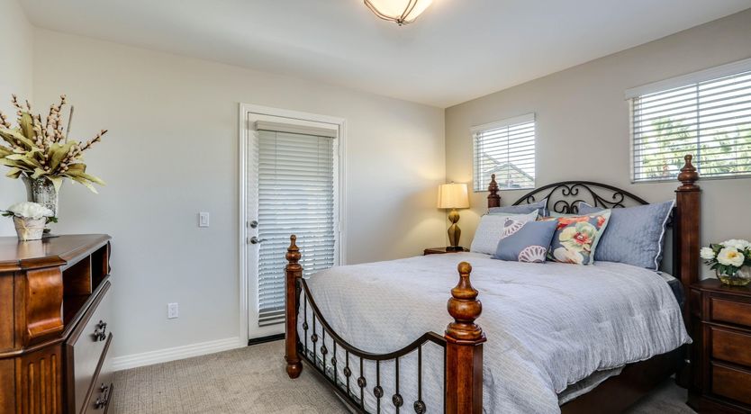 Photo of Peach on Rosewood