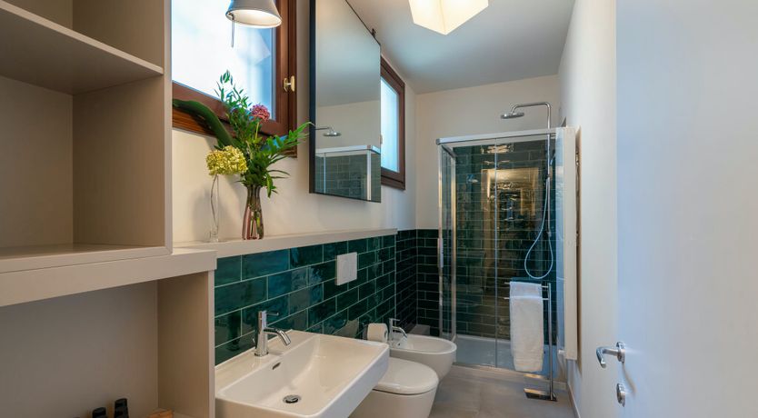 Photo of The Velvet Merchant