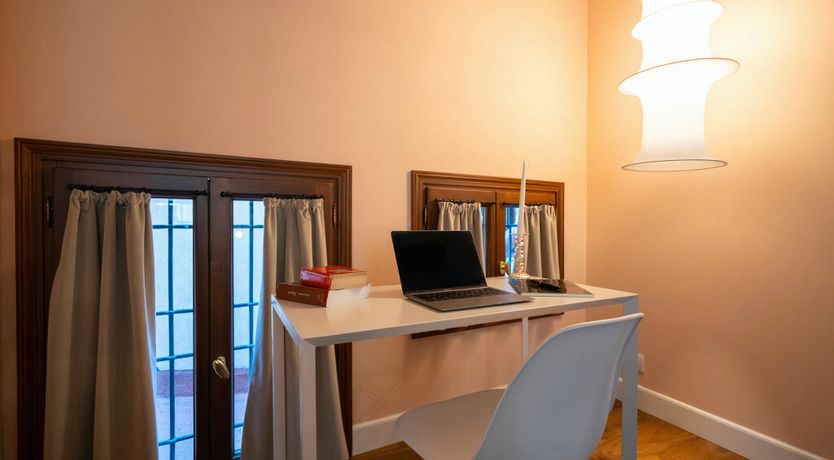 Photo of The Velvet Merchant