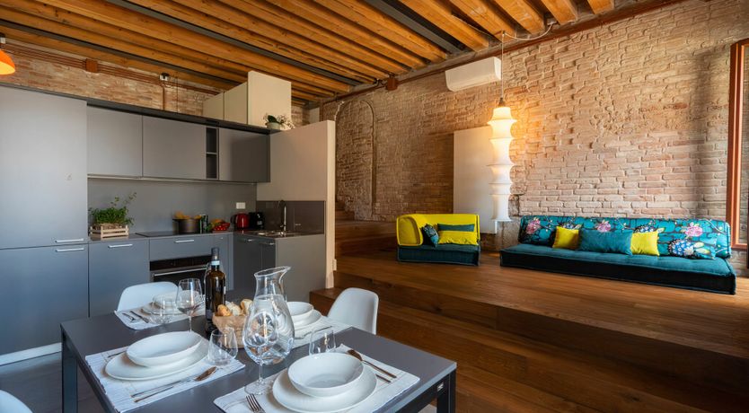 Photo of The Velvet Merchant