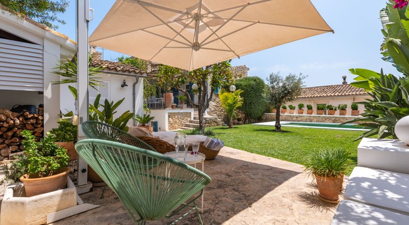 Photo of The Dancing Muse