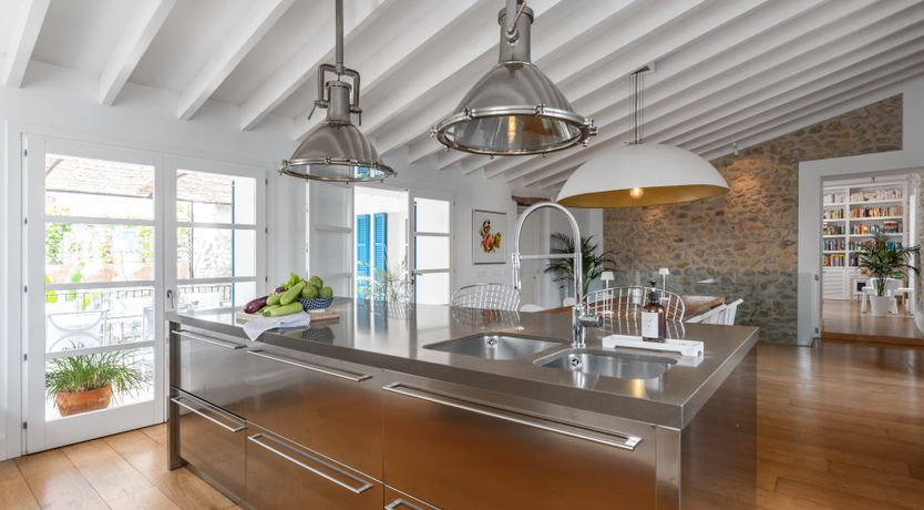 Photo of The Dancing Muse