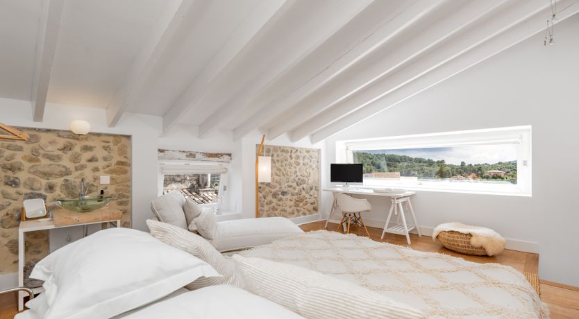 Photo of The Dancing Muse