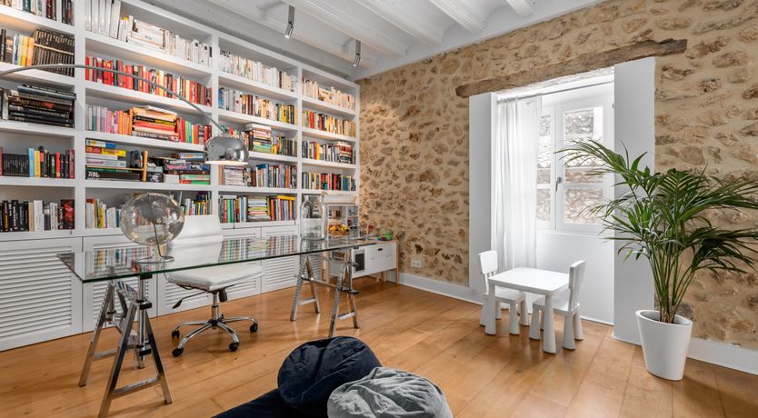 Photo of The Dancing Muse