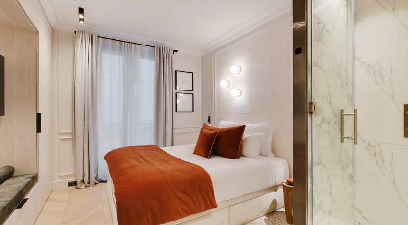 Photo of Beautiful Avenue