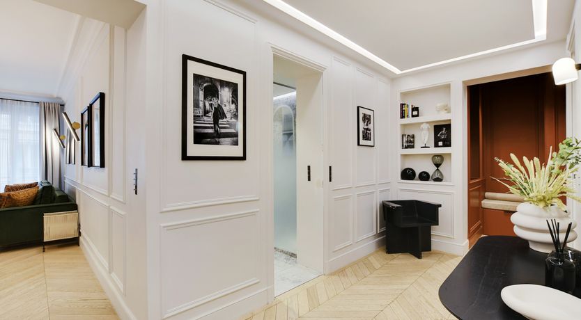 Photo of Beautiful Avenue