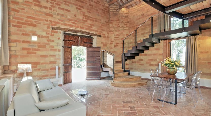 Photo of Sirolo Pearl