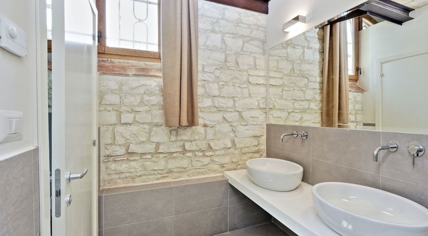 Photo of Sirolo Pearl