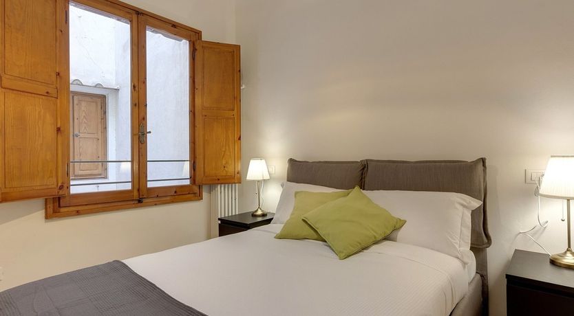 Photo of Three Crowns Of Florence