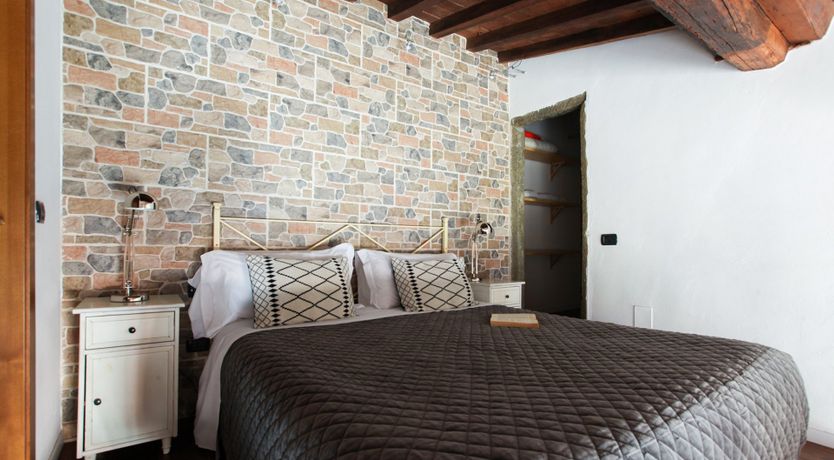 Photo of Rolling Lyric