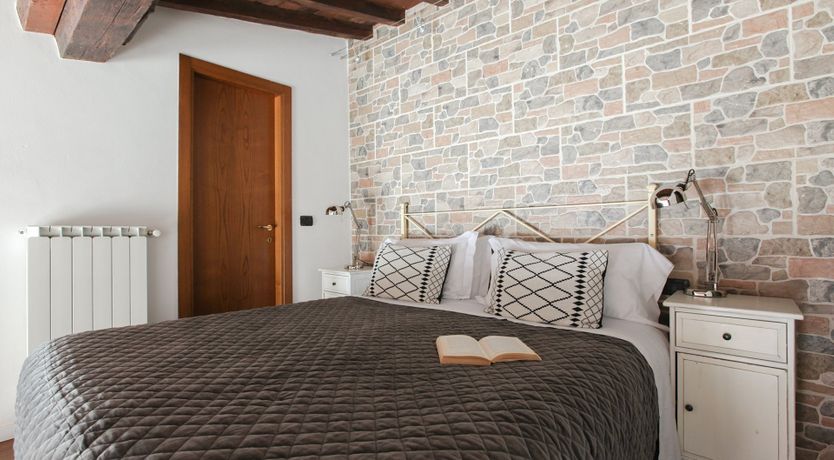 Photo of Rolling Lyric