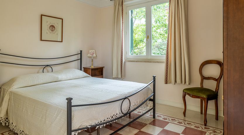 Photo of Days of Wine & Roses