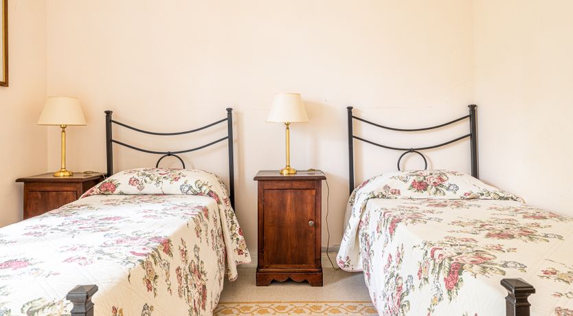 Photo of Days of Wine & Roses