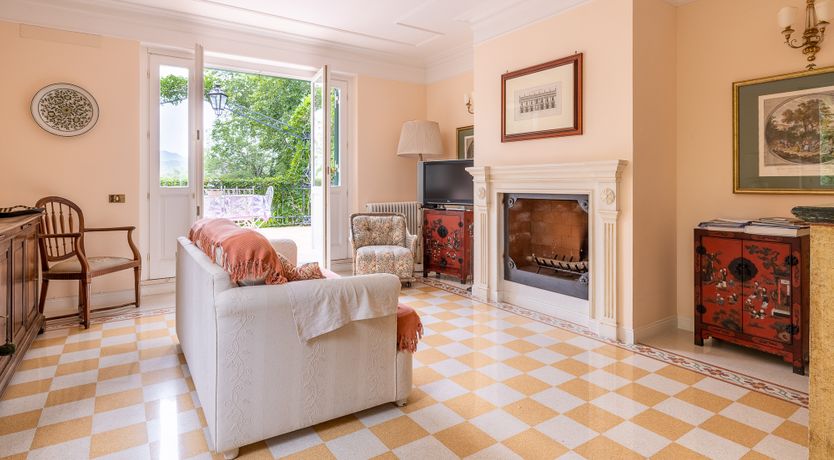 Photo of Days of Wine & Roses