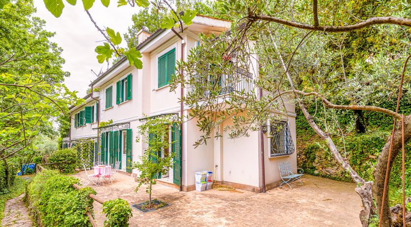 Photo of Days of Wine & Roses