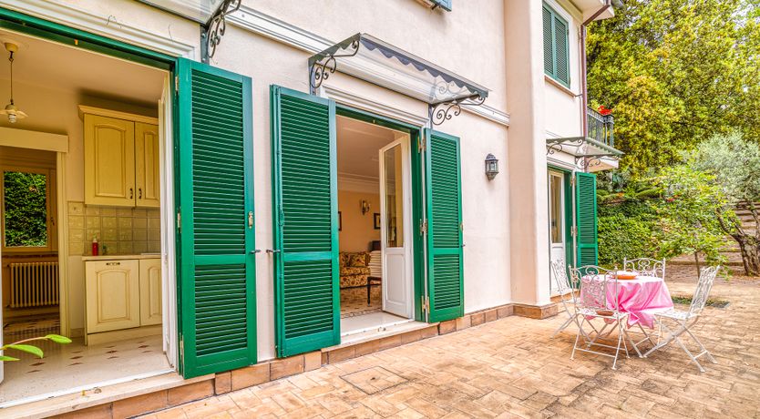 Photo of Days of Wine & Roses