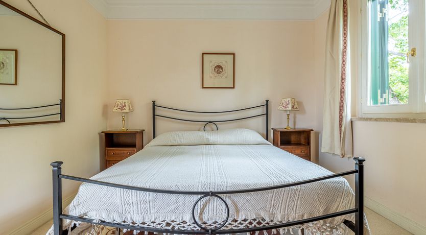 Photo of Days of Wine & Roses