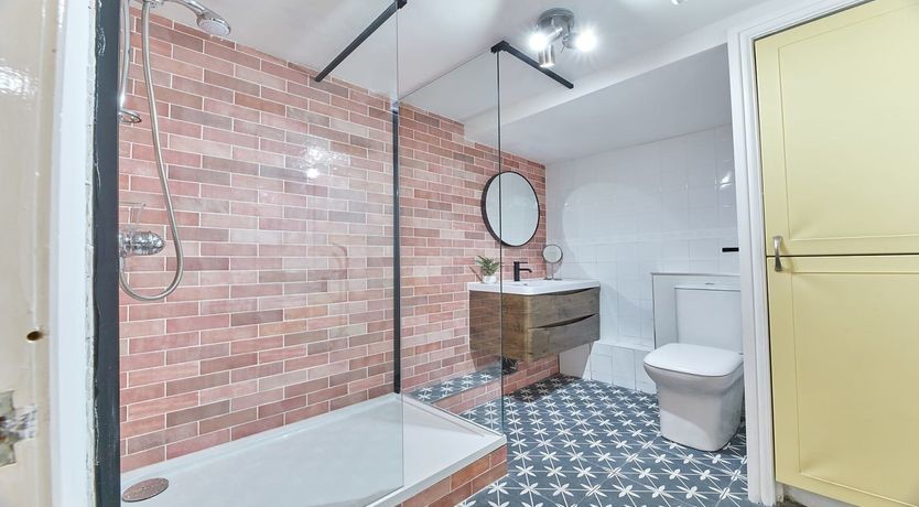 Photo of Windsor of the North