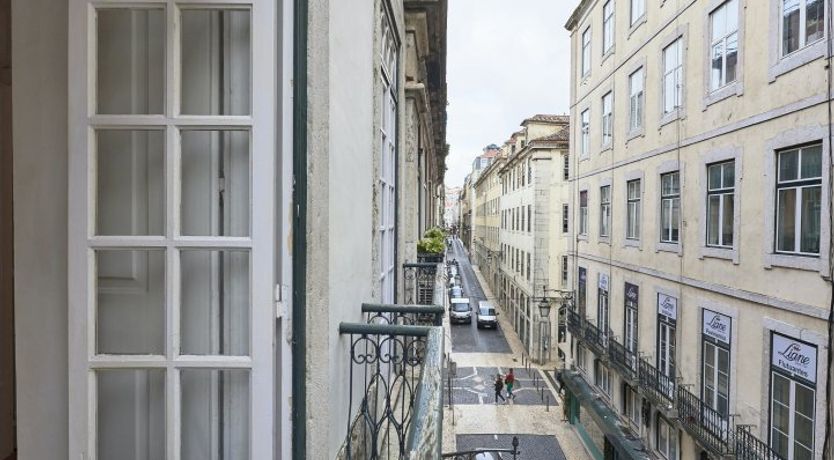 Photo of Gilded Glow