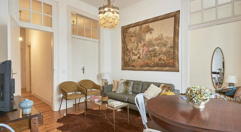 Photo of Gilded Glow