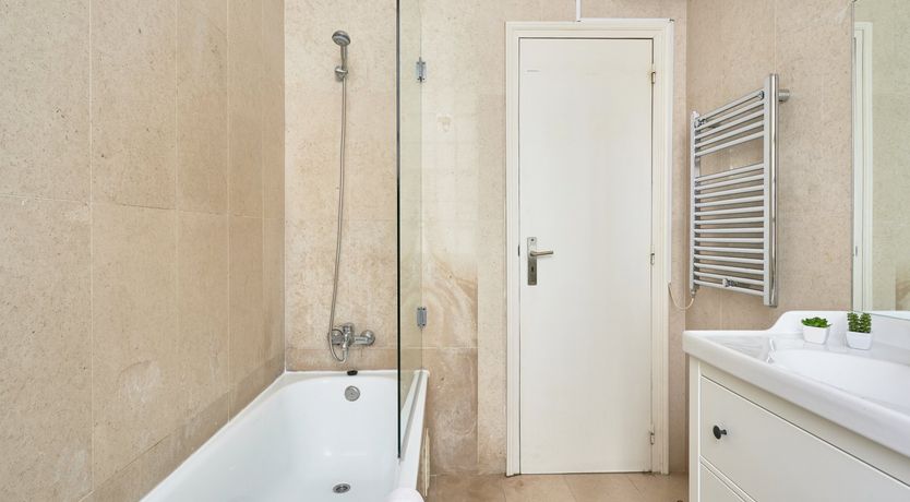 Photo of Gilded Glow