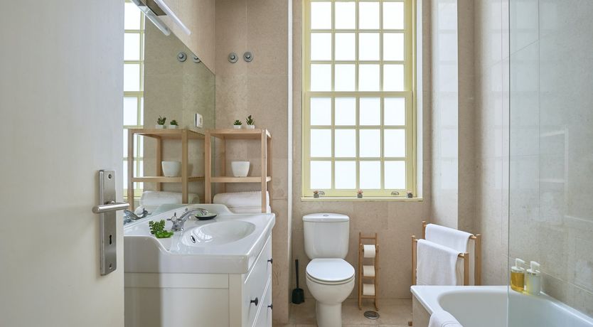 Photo of Gilded Glow