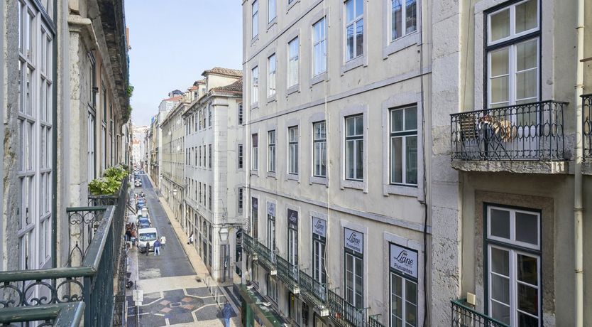 Photo of Gilded Glow