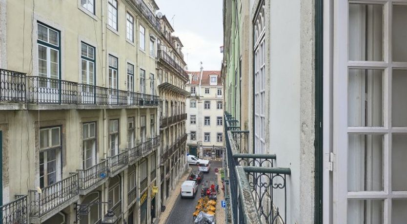 Photo of Gilded Glow