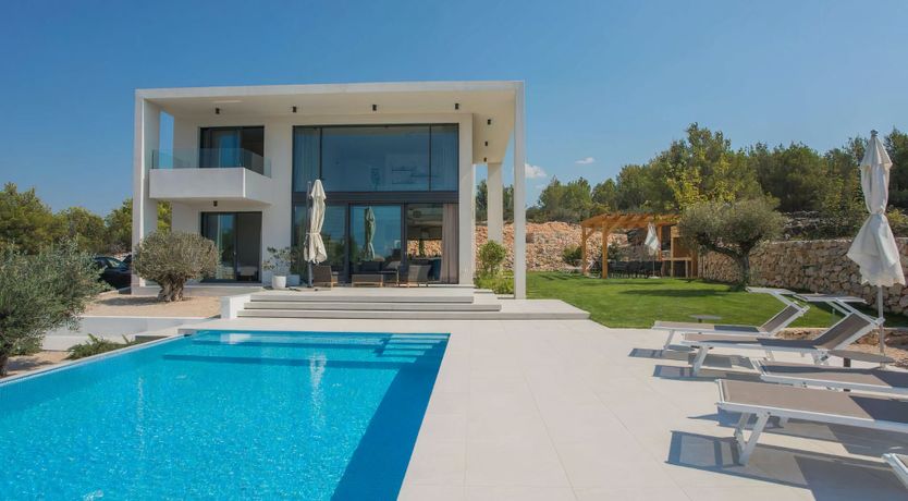 Photo of Sunbeams & Sea Views