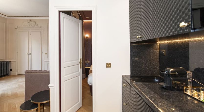 Photo of I Heart Paris