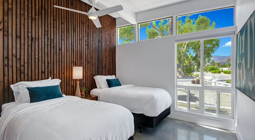 Photo of The Palm Breeze