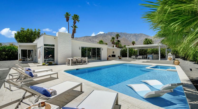 Photo of The Palm Breeze