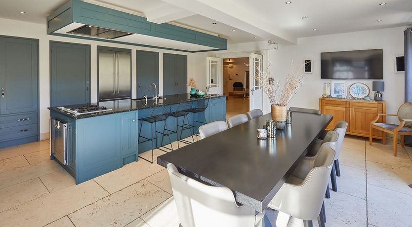 Photo of Social In Style