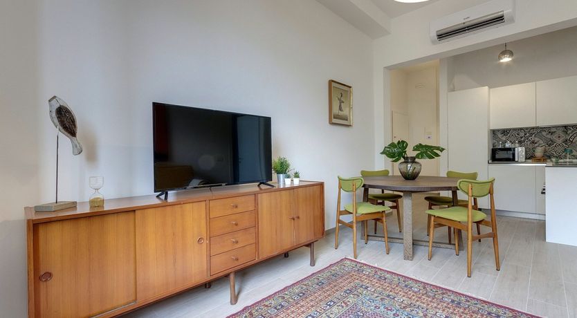 Photo of Take Me To The Chaise