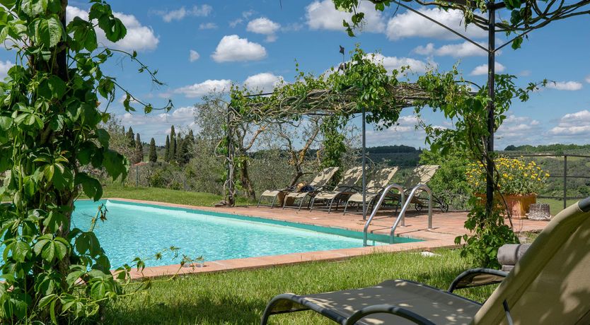 Photo of Tower Of Vines