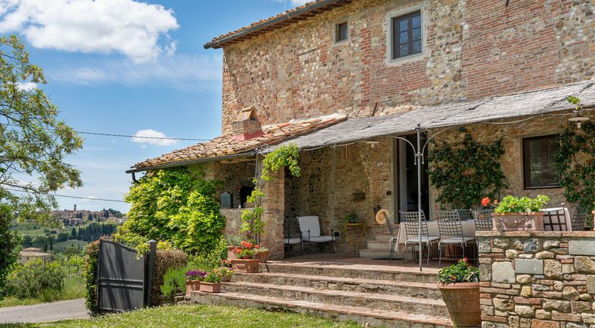 Photo of Tower Of Vines