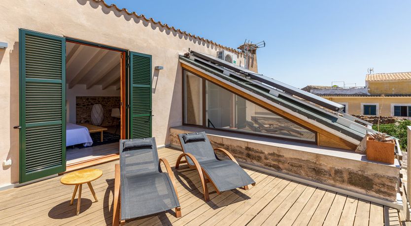 Photo of The Rose Sky