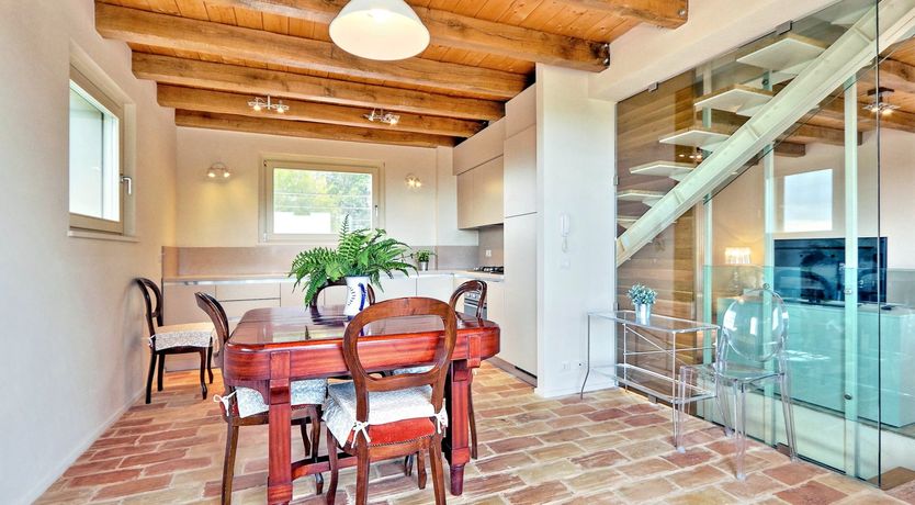 Photo of Five Leaves Left