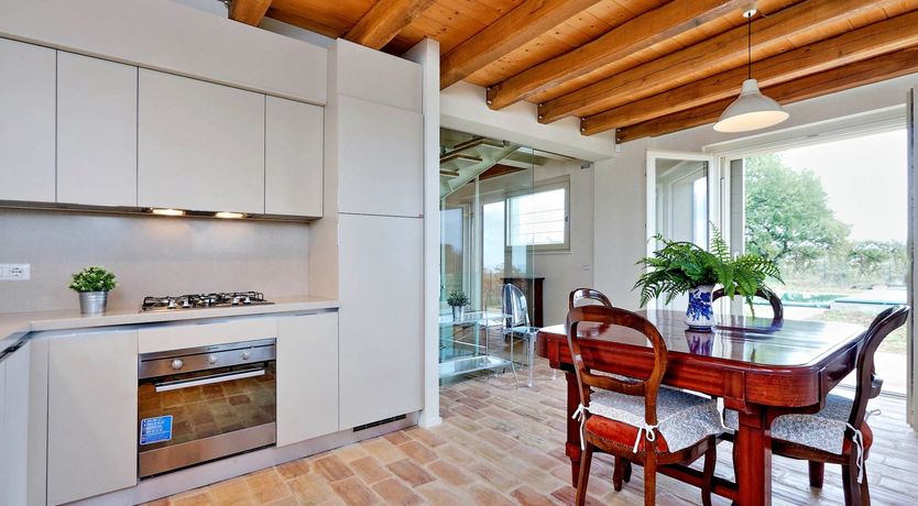 Photo of Five Leaves Left