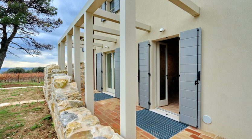 Photo of Five Leaves Left