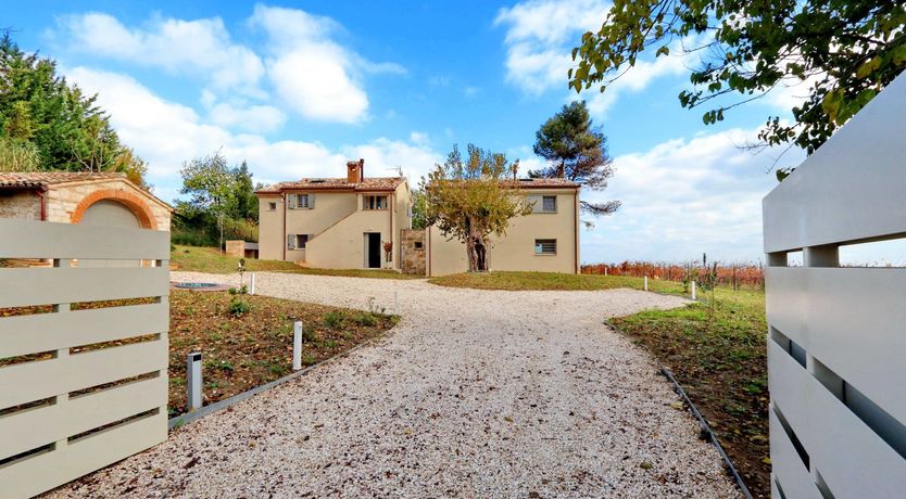 Photo of Five Leaves Left