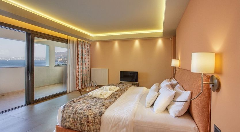 Photo of Infinite Droplets