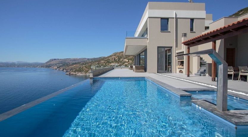 Photo of Infinite Droplets