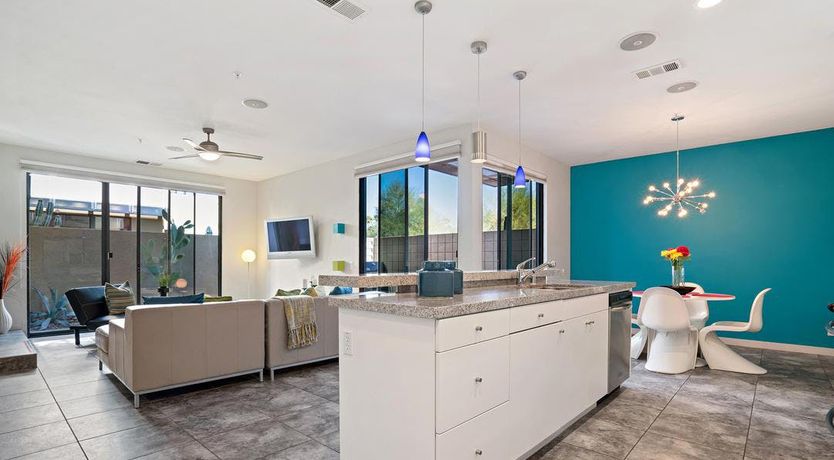 Photo of Made You Look