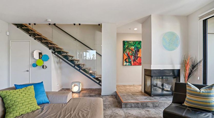 Photo of Made You Look