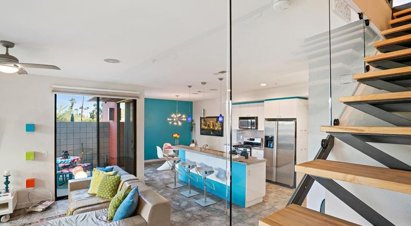 Photo of Made You Look