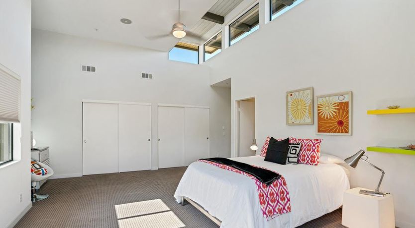 Photo of Made You Look