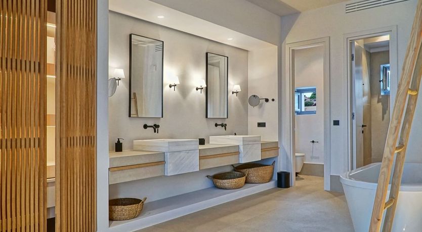 Photo of Return to Paradise