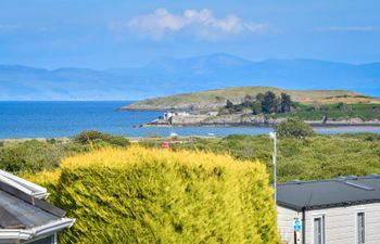 Plas Llwyndu Holiday Home